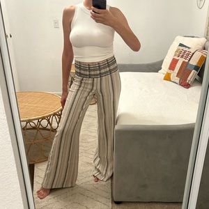 Elastic waist wide leg linen pants beach vibes comfortable relaxation basic